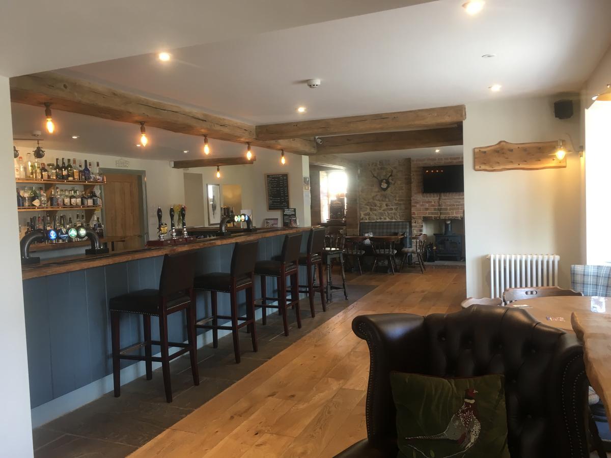 The Cayley Arms Inn Pickering Esterno foto