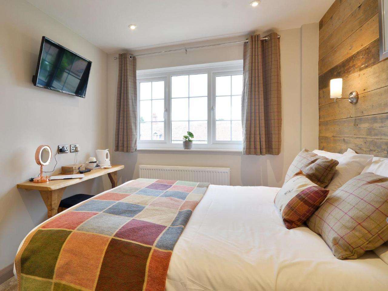 The Cayley Arms Inn Pickering Esterno foto