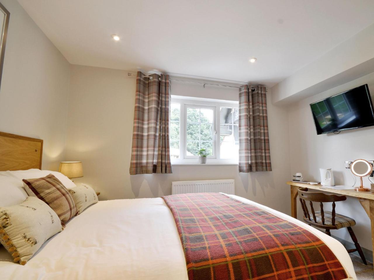 The Cayley Arms Inn Pickering Esterno foto