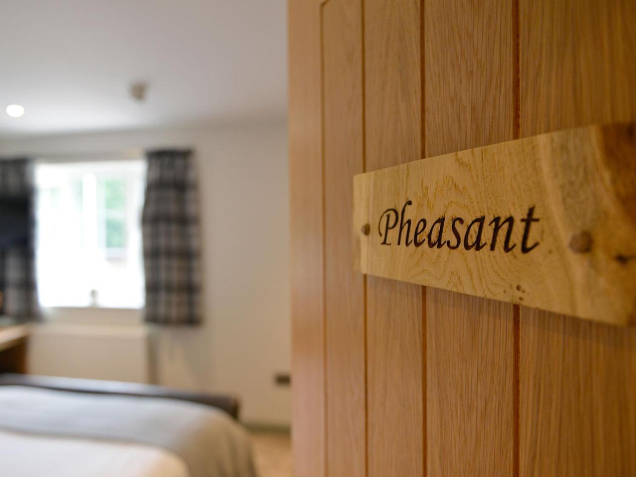 The Cayley Arms Inn Pickering Esterno foto