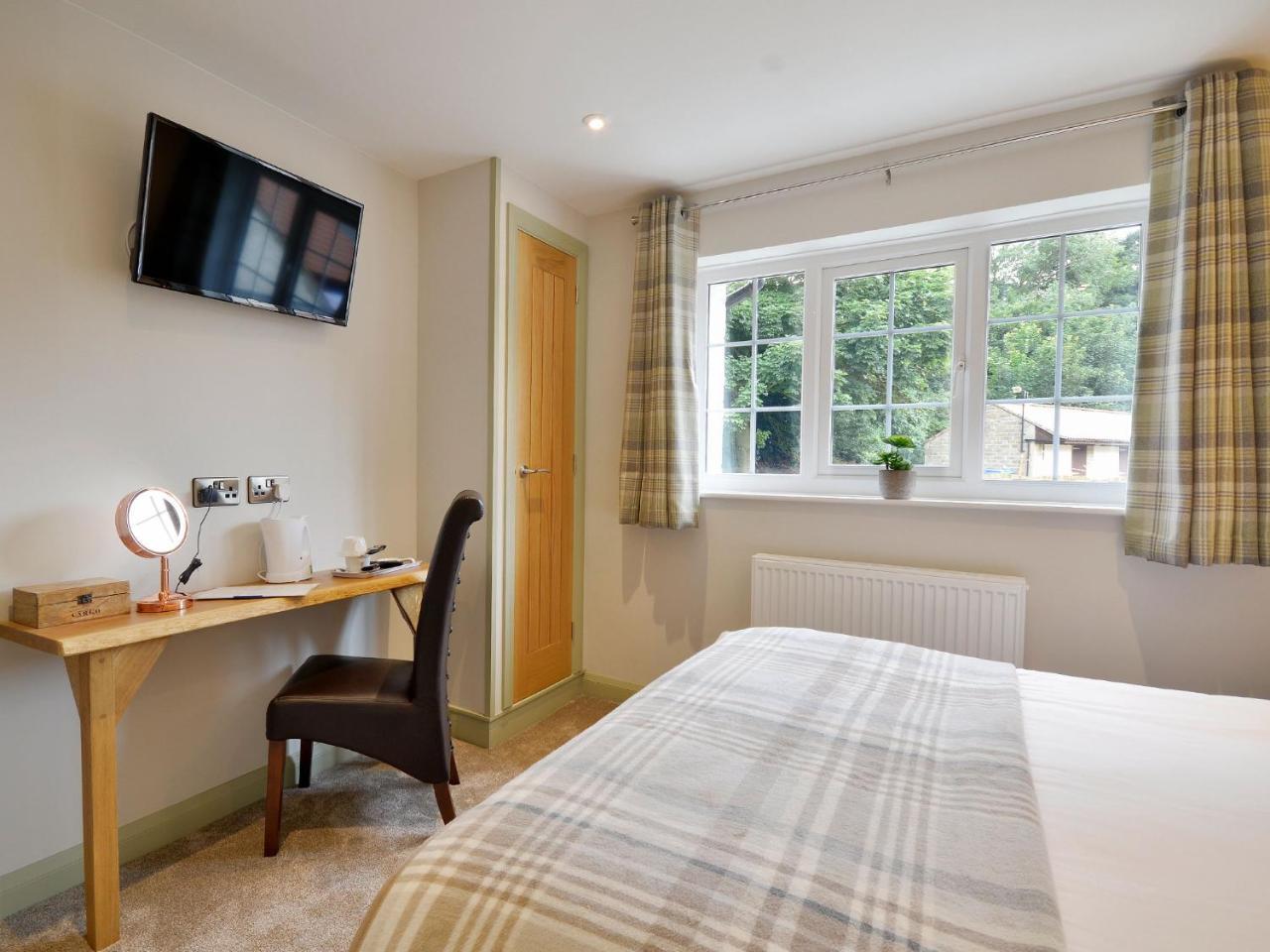 The Cayley Arms Inn Pickering Esterno foto