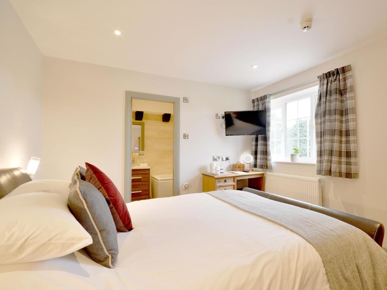 The Cayley Arms Inn Pickering Esterno foto